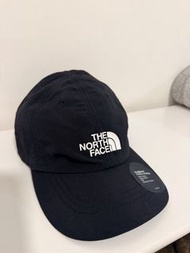 The North Face cap  黑色帽子