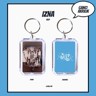 GANTUNGAN IZNA BEEP ACRYLIC KEYCHAIN HOLOGRAM KPOP IDOL ACRYLIC KEYCHAINKeychain UNOFFICIAL SAEBI JI