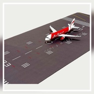 **** Airport Runway 1:400 Aircraft Parking Or 20 Cm Wheels. (Excluding Aircraft)