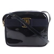 Pre-owned Salvatore Ferragamo Vara Shoulder Bag DE-21 3096, Patent Leather, Made in Italy, Black, Cr