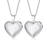 2 Pcs Locket Necklace that Holds Pictures Stainless Steel Locket Pendant Necklace Memory Photo Penda
