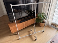 [太古城大廈大堂自取，新淨如圖，冇壞冇爛] 天上野 One Touch Clothes Rack