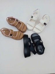 Dép quai hậu 7 phân hách dáng khuy vuông chữ NIU L85