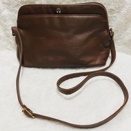 Etienne AIGNER Leather preloved Women's Leather bag Dark Brown Color size bag:19x30x9cm cond 85%
