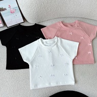 Áo Croptop Tay Ngắn Cổ Tròn DLOVE Áo Đính Nơ Dễ Thương GV3000A51104