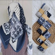 kerudung segiempat voal motif koran arab standar
