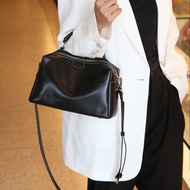 Large Capacity Cowhide Commuter Bag - Stylish & Durable | Alibaba Hot Sale