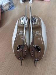 Edea Overture 三星冰鞋 205