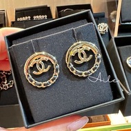 Chanel 皮穿鍊耳環