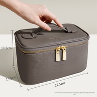 BEGIN MAGIC | กระเป๋าเครื่องสำอางพกพา