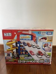 Tomica Slider Parking 50 停車場玩具