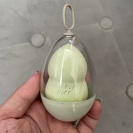 HIJAU BEAUTY BLENDER BEAUTY LIGHT GREEN BLENDER + OVAL CASE