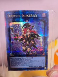 遊戲王卡  超稀有（ 金鑽1張 ）CR06-AE100 黑魔導女孩 召喚女巫  亞英版  Summon Sorceress  サモン・ソーサレス 青龍白眼