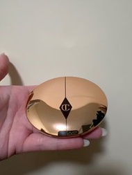 有盒 - Charlotte Tilbury AirBrush Flawless 蜜粉