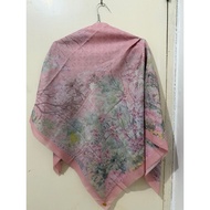 PRELOVED HIJAB BUTTONSCARVES EMILY IN PARIS PINK