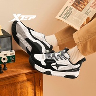 XTEP Bread Shoes Men Board Shoes Comfortable Lightweight Leather Surface Sneakers