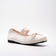 MellowCo รองเท้าบัลเล่ต์สไตล์แมรี่เจน Mary Jane หนังกำมะหยี่ รุ่น Call Me Lily M8-4426
