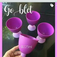 Tupperware goblet set (4)