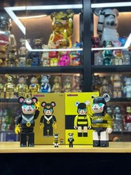 現貨100% &amp; 400 % BE@RBRICK X KENNYWORK MOLLY BEAR  &amp; Bee Bearbrick molly  mega space