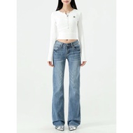 Vintage classic low-waisted straight-leg jeans, short bottom, shallow bottom, low waist, shallow wai