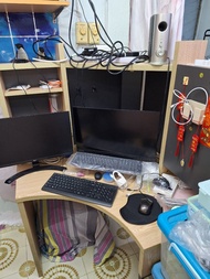 三角式設計的電腦檯(曲尺電腦枱,L型工作枱,轉角書枱,100cm X 100cm),可議價