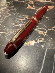 Montblanc 萬寶龍 146 酒紅（90‘），14K F尖