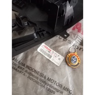 REAR FENDER/REAR FENDER UNDER MX KING ORIGINAL YGP 2PV-F1611-00