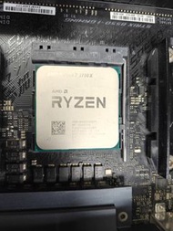 AMD Ryzen 7 3700X 8核心16線程