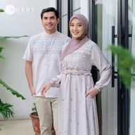 SALE NOBBY MEN - KHARISMA RSM ATASAN PRIA BAJU KOKO LENGAN PENDEK WARNA ABU DAN PUTIH KERAH READYY