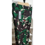 511 BLACKHAWK TACTICAL CARGO PANTS MADE FROM PREMIUM MALVINAS VELBET MATERIAL