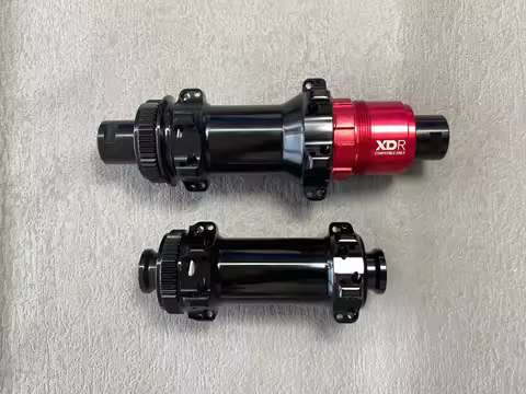 [RD290] 289 gram Light Chosen Bicycle Hubs for Road Disc, Pawl System 24/24 Center Lock TA HG/XDR/CP