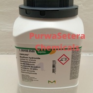 SODIUM HYDROXIDE 500GR NATRIUM HYDROXIDE NAOH PRO ANALIST MERCK