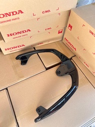 กันตกGiornoสีดำพาวเดอร์โค้ช