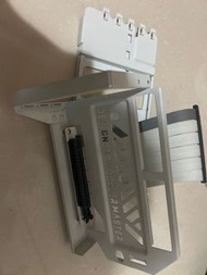 Cooler Master 直立式顯卡支架