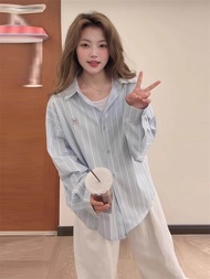 เสื้อเชิ้ตแขนยาวลายทางสีฟ้าอ่อนสไตล์เกาหลีสำหรับผู้หญิง ทรงหลวม บาง ใส่สบาย ป้องกันแสงแดด เสื้อเชิ้ต