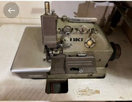日本Juki 祖奇 重機 三線鈒骨車 工業衣車 車衫 衣服設計 overlock sewing machine cloth design PolyU