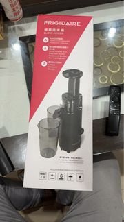 富及第FRIGIDAIRE 慢磨蔬果機 S1301L 質感黑 全新未拆封