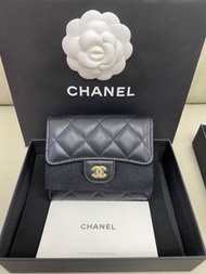 (新，缺貨皇) Chanel classic wallet 經典銀包 ，  黑金， 羊皮，專門店經常斷貨，  香港專門店3/23正單， full set, 有貼、膠貼還在， 陪驗  (代購Chanel!)