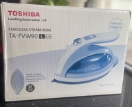 日本製 Toshiba TA‑FVW90 無線蒸氣熨斗 近乎全新 全套齊