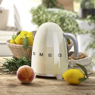 【SMEG】義大利大容量1.7L電熱水壺-奶油色