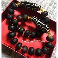 Tibetan Old Agate with 9 Eyes Dzi Natural Bracelet