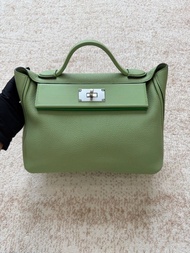 Hermes 2424 29 牛油果
