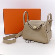 Hermès 愛馬仕 Mini Lindy 一代 風衣灰 卡其色 T/C 小牛皮 斜背 兩用包 Z刻 紙盒