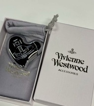 Vivienne Westwood 土星充氣打火機｜心型銀色充氣款