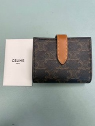 Celine 老花銀包 SMALL STRAP WALLET IN TRIOMPHE CANVAS AND LAMBSKIN TAN