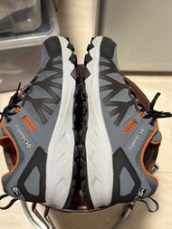 Columbia登山鞋43碼