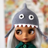 Shark hat for Blythe, Pullip doll, knitted cap, doll accessories, 娃娃针织衣服, 娃娃帽