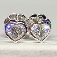 ต่างหู เพชรหัวใจ Heart Shaped Diamond เพชร 2 เม็ด 1.04 กะรัต ทองคำขาว18K นน. 3.57 g