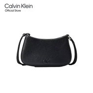 CALVIN KLEIN กระเป๋าสะพายข้างผู้หญิง All Day Shoulder Bag รุ่น 40W0984 BAE - สีดำ