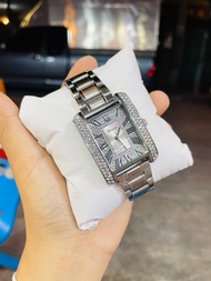 นาฬิกาแบรนด์ Geneva งานแท้ ขอบเพชร เหมาะสำหรับผู้หญิง งานสไตล์แฟชั่น นาฬิกาควอทซ์ แสดงผลระบบอนาล๊อค